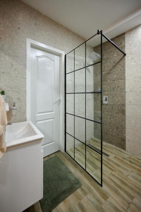 Vanimi Lux Apartmani Kikinda Dış mekan fotoğraf