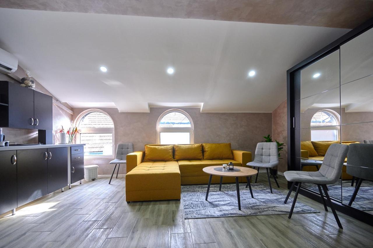 Vanimi Lux Apartmani Kikinda Dış mekan fotoğraf